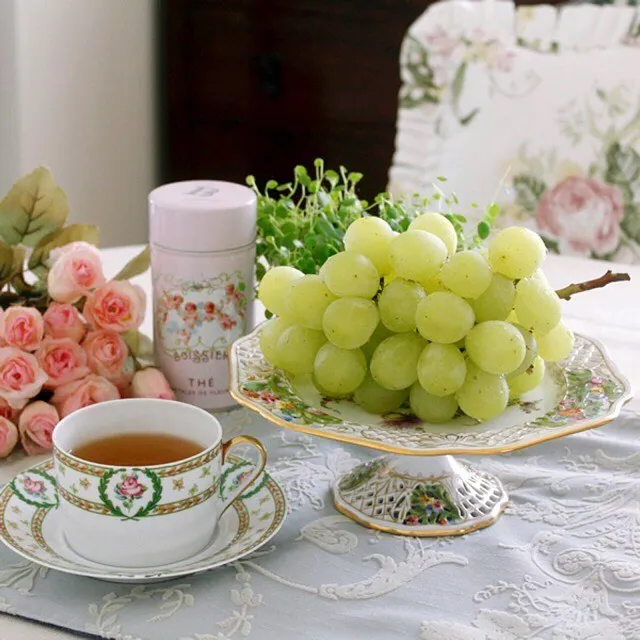 アンティークコンポート皿｜フルーツ・ケーキ・デザートに映える高台皿特集