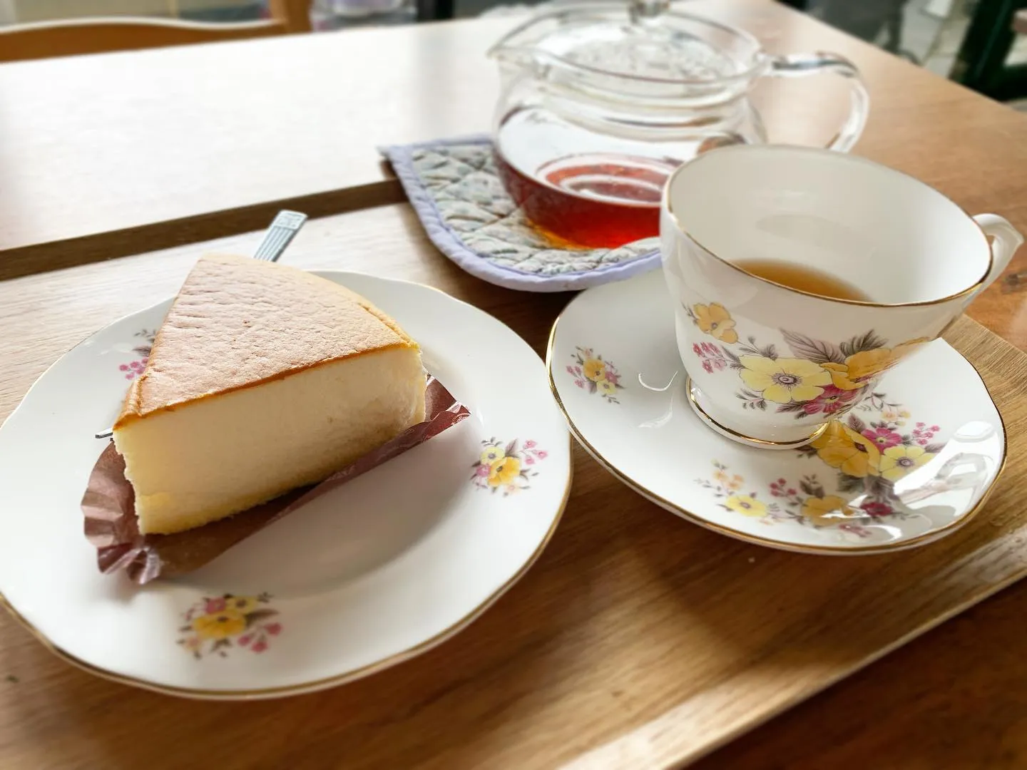 ����ƥ������β����ץ졼�ȤˤΤ����������������ȥ�����ơ����Υ��åפǳڤ������Υƥ�������������