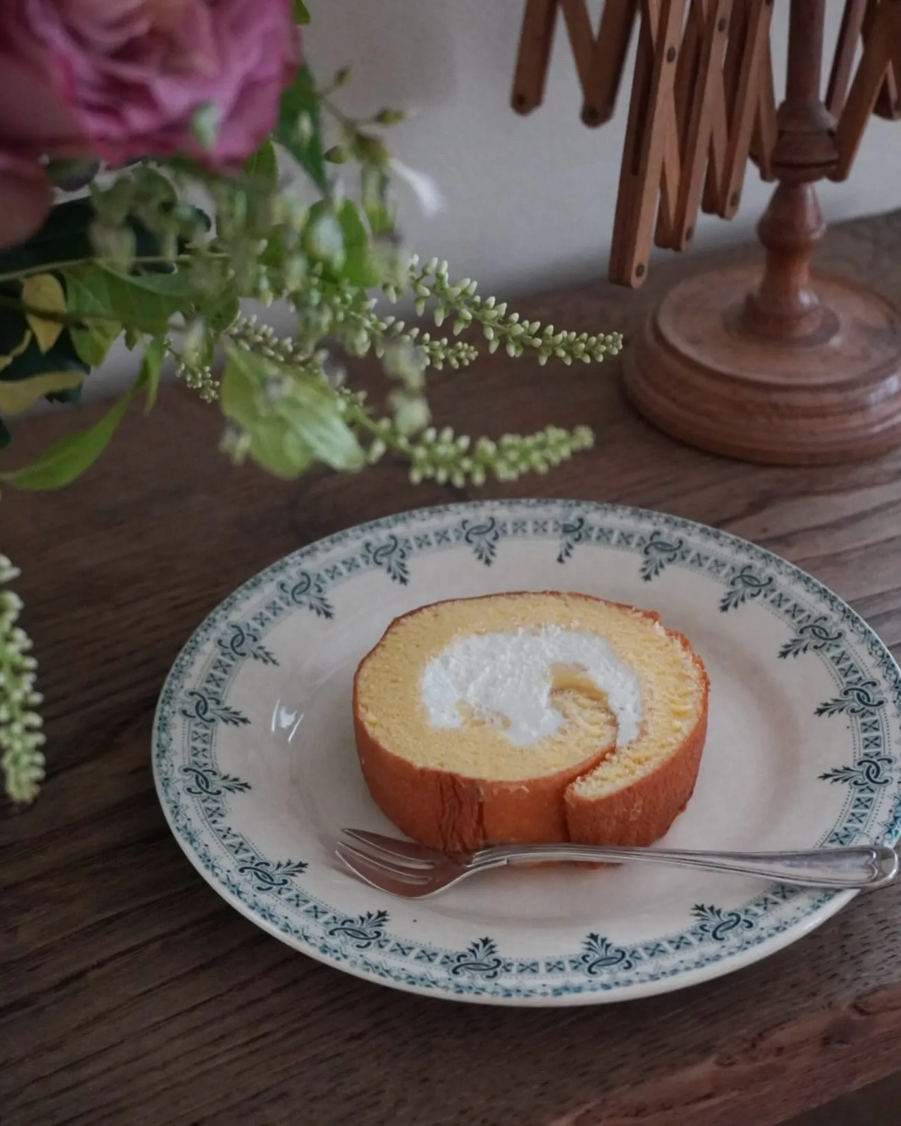 ����ƥ������ץ졼�ȤˤΤ��������륱�����ȥ�����ơ�������ڤΥơ��֥�ǳڤ����Ť��ʥƥ��������������