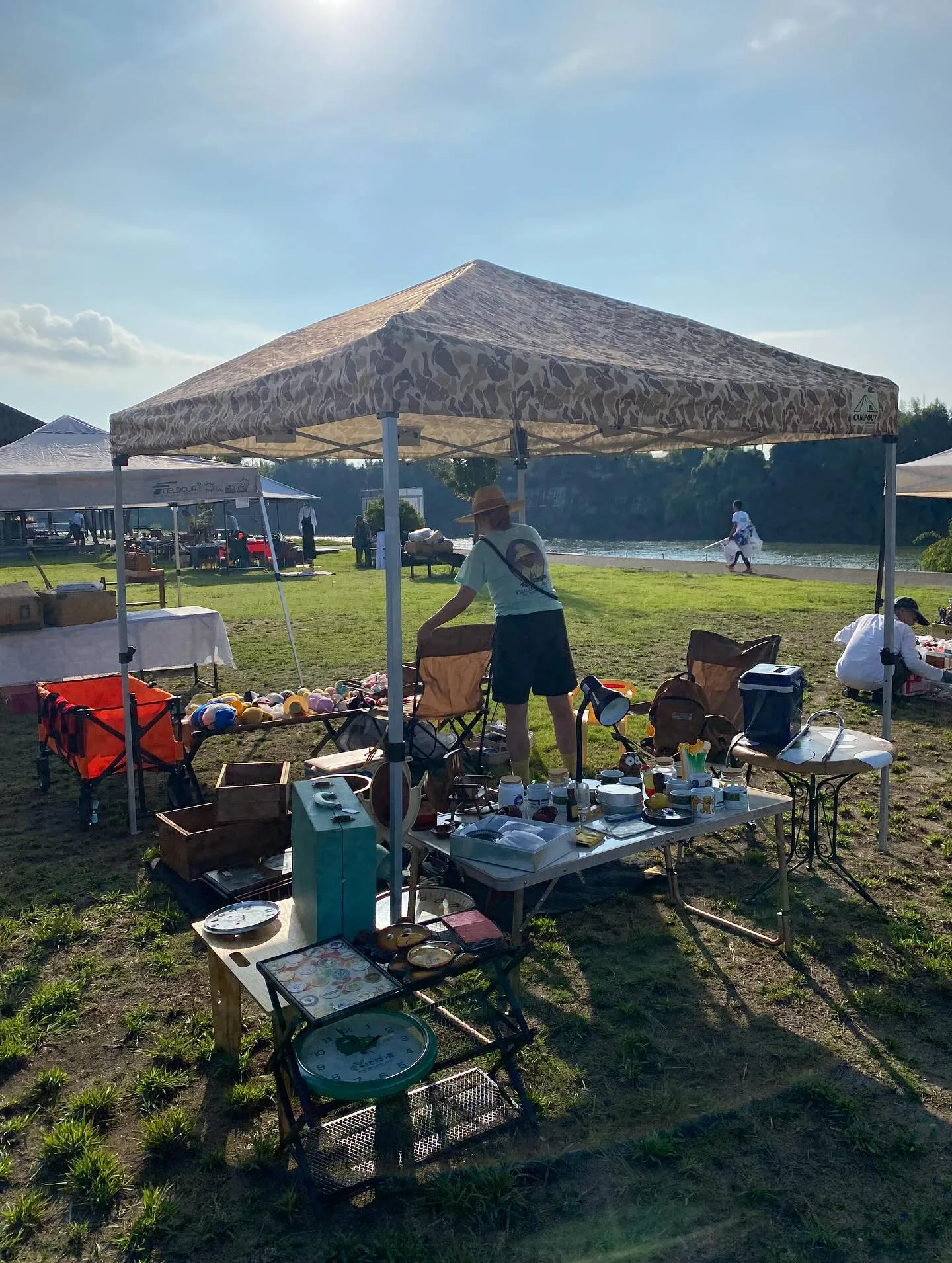 ���츩��Ķ���¤λԤ���褤�μ�������˥ƥ�Ȥ�ĥ�ꡢ����ƥ�����������ƻ����¤٤���Ź�֡��������Ԥ��Ԥ��򤦲����ޡ����åȤ�����