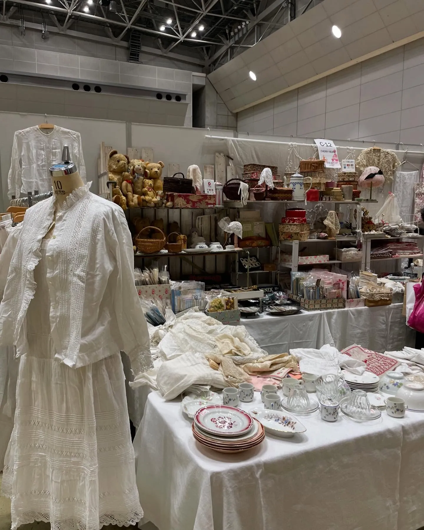 ��ơ�����Ǥν�Ź�֡������¤֥���ƥ��������ߡ��졼�����ԡ����俩��ƥǥ��٥���Х����åȤʤɤΥ�����ơ��������ƥ�Ÿ������