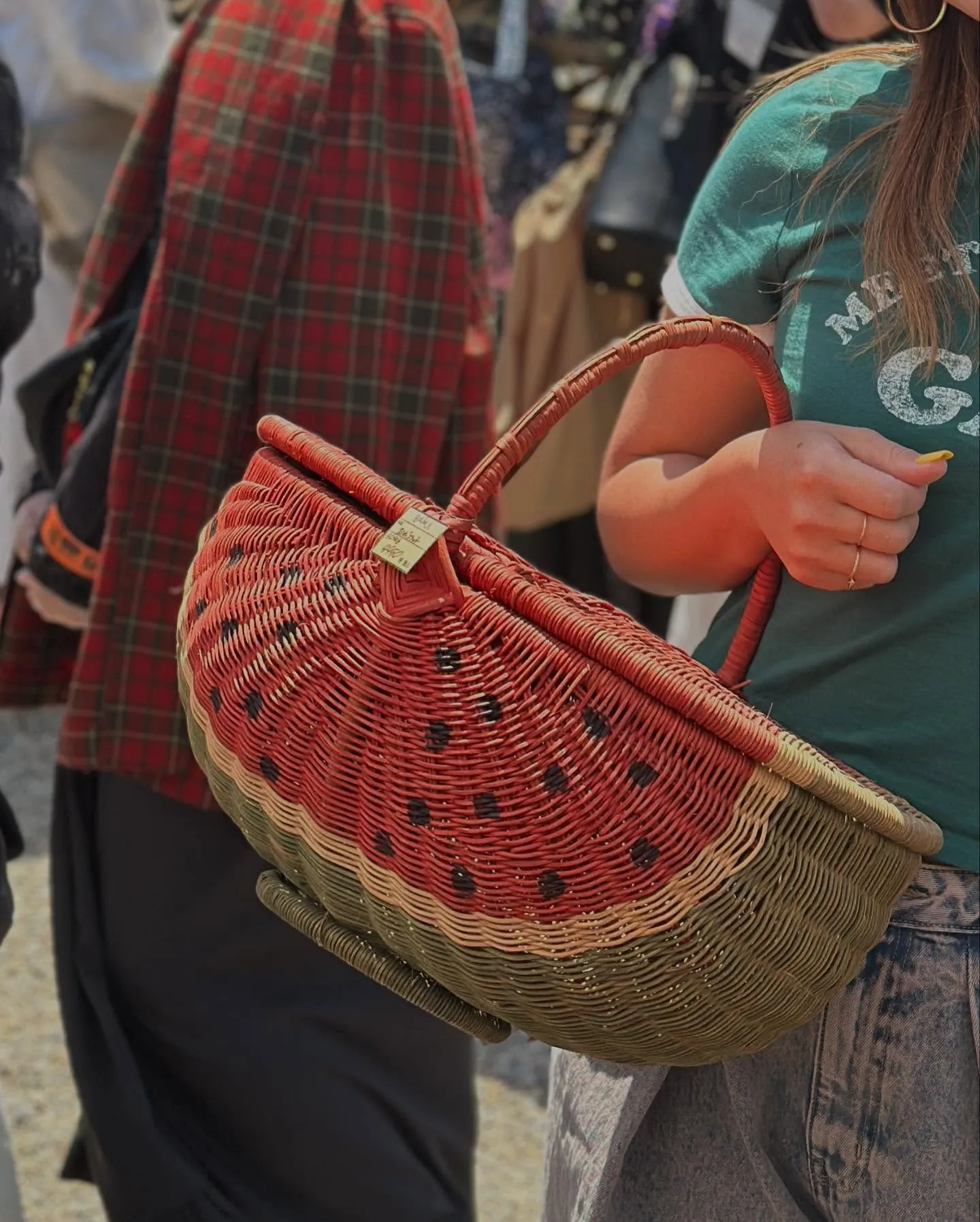 ̾�Ų�����ƥ������ޡ����åȤ����䤵��륹�������Υ�����ơ����Х����åȤ��˼�����Ԥȸ���仨�ߤ��¤֥ޡ����åȲ����ͻ�