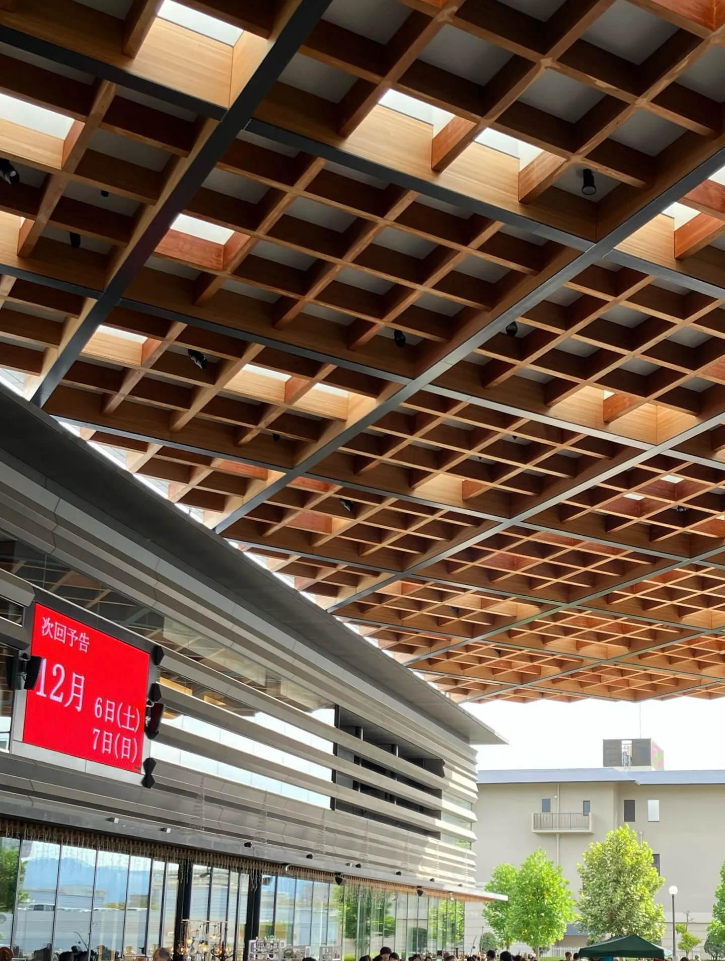 �����¤λԤβ��Ȥʤ�ŷʿ����ε�������粰���ȥޡ����åȤ�����