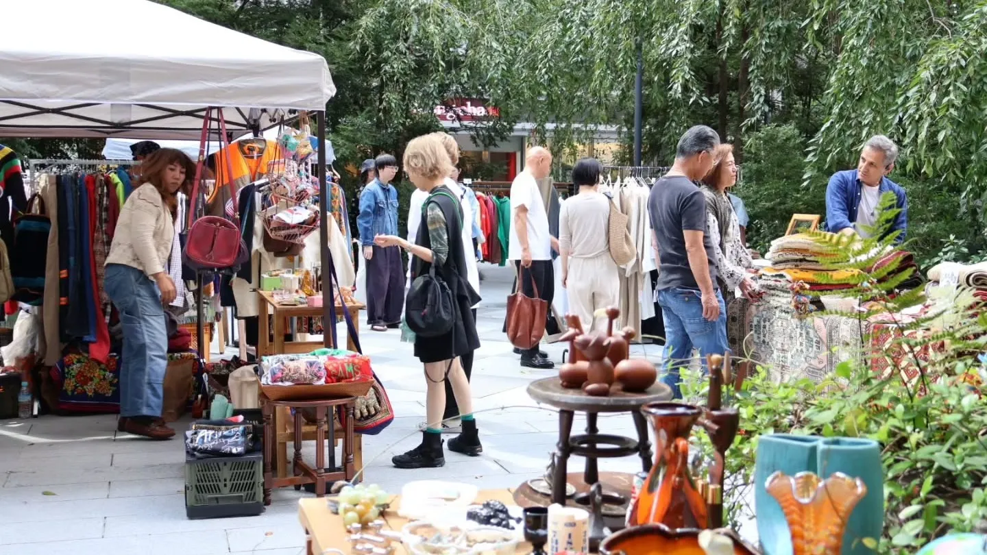 �ˤۤ�Ф�����Ԥǡ��ƥ�Ȥθ���֡������å����¤֥�����ơ�����������Ԥ����Ʋ�ꡢ���ߤ��ƻ���ϪŹ���¤����ܶ��β����ޡ����åȤ����襤����