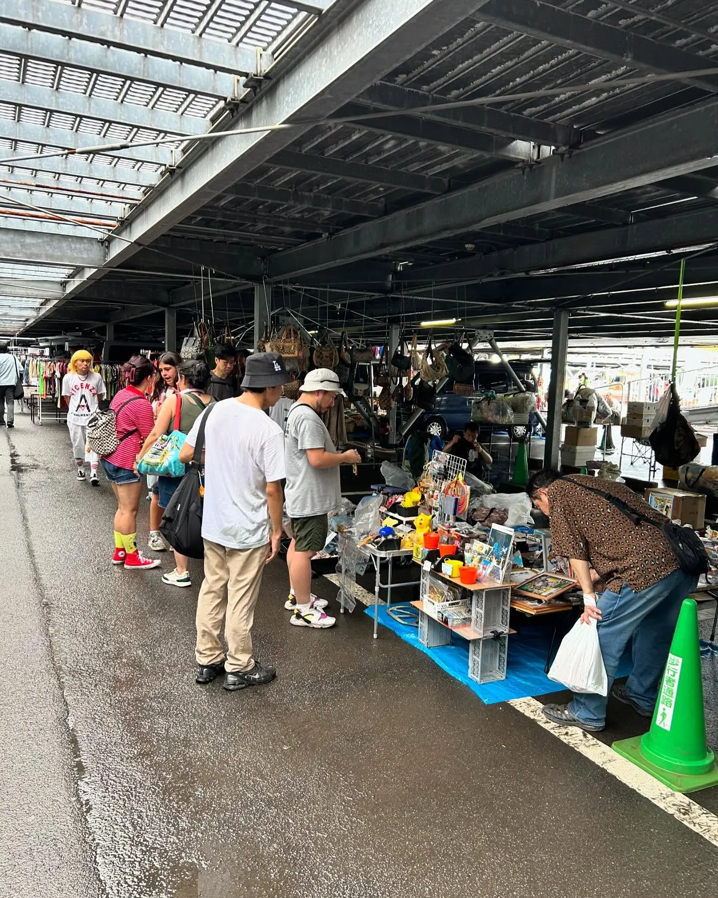 ��涥�Ͼ�ˤ�¿���οͤ��㤤ʪ��ڤ���Ǥ����ͻ�