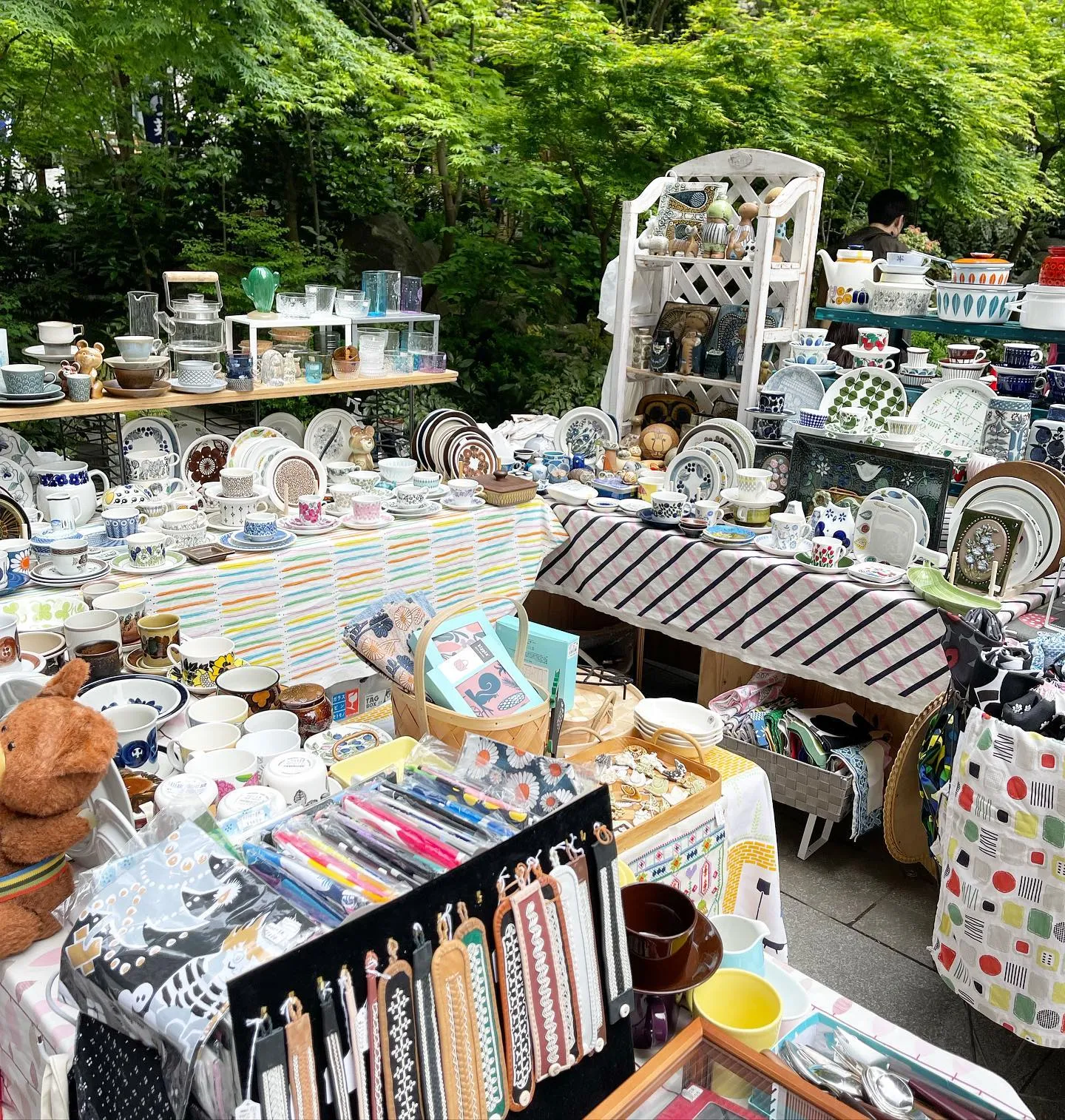 �Ф˰Ϥޤ줿���ܶ�OLD NEW MARKET�β����֡������̲�����������ơ������ߤ��ơ��֥뤤�äѤ����¤֥���ե�ʥ���ƥ������ޡ����å�����