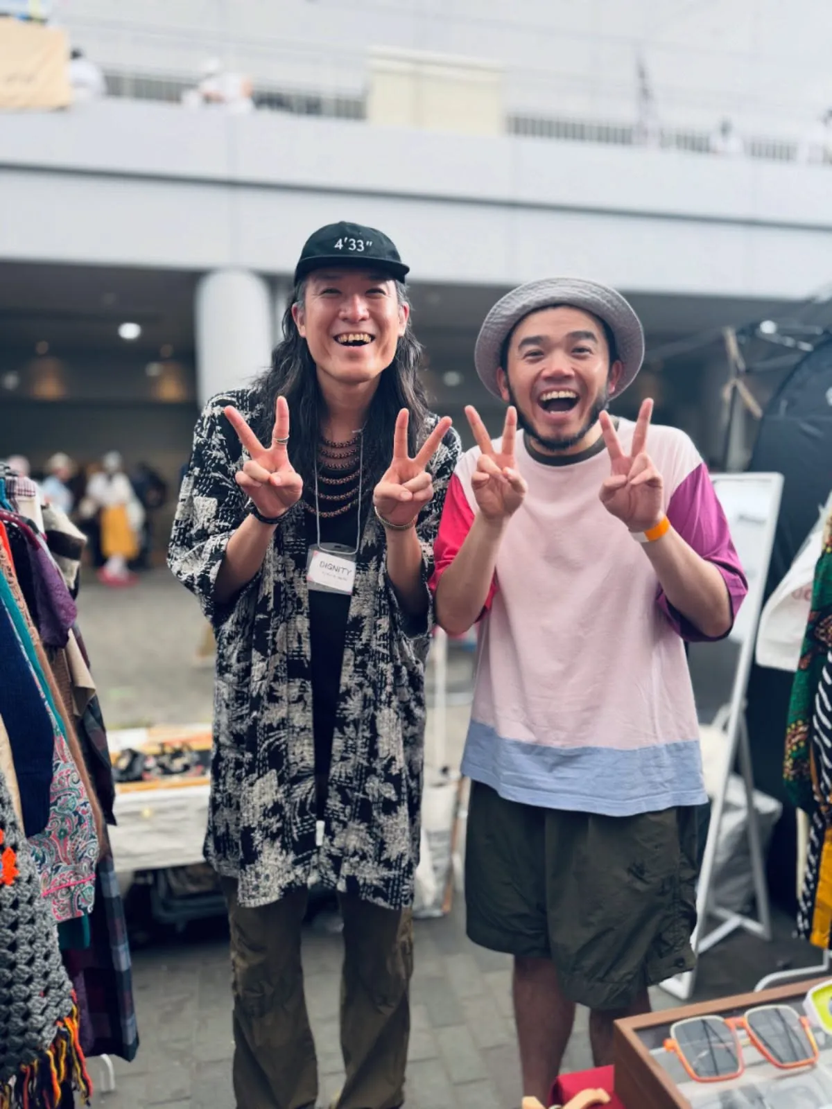 �ѥ�Ȳ��ڤȥ���ƥ������β��Ǿд�ν�Ź��2�ͤ��֡������ǥԡ���������򤹤��ͻ�