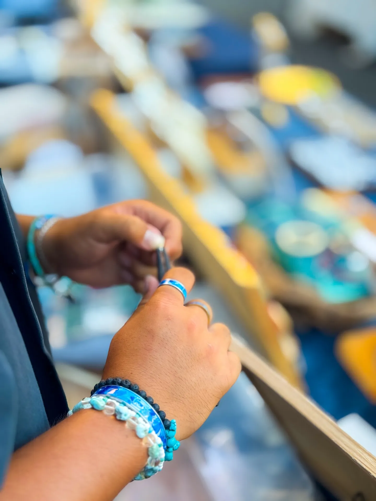 �������ե꡼�ޡ����åȤ���Ũ�ʥ��������꡼���¤٤��Ƥ����ͻ�