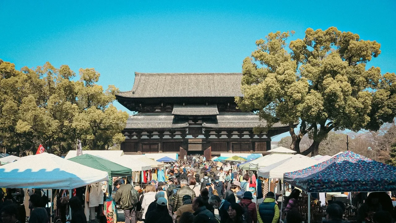 京都】東寺がらくた市｜毎月第1日曜