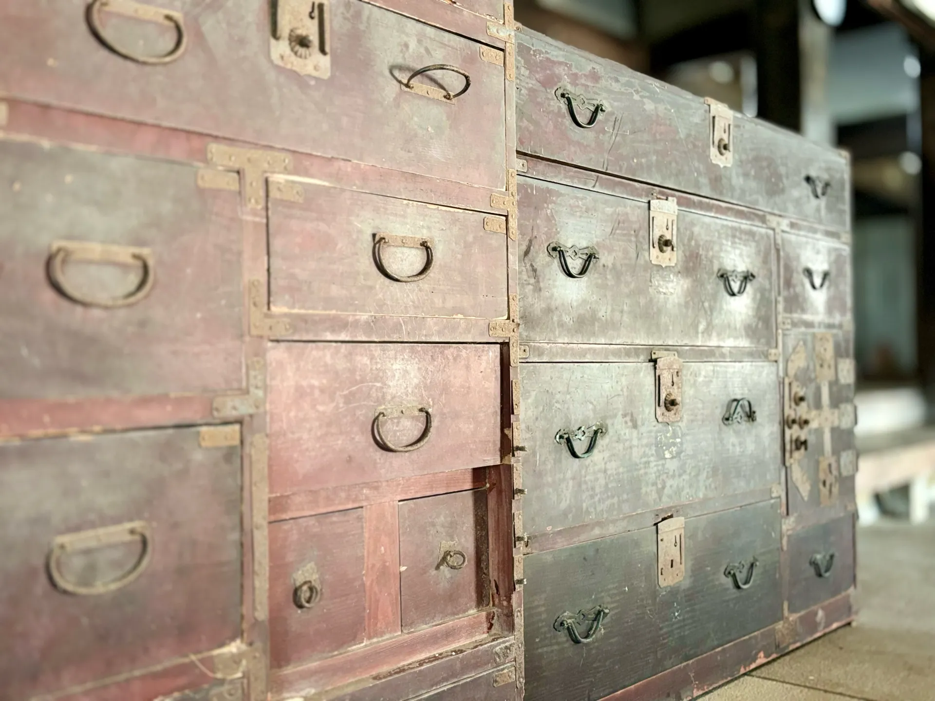 �����Ф���Ⱦ�����ˤʤä���֤�θŤ�����ý��