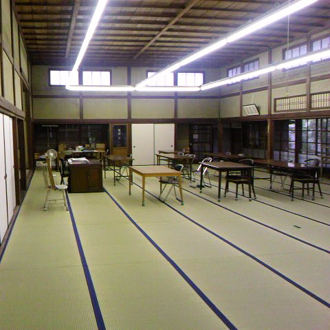 Blue Parrot gallery image 2